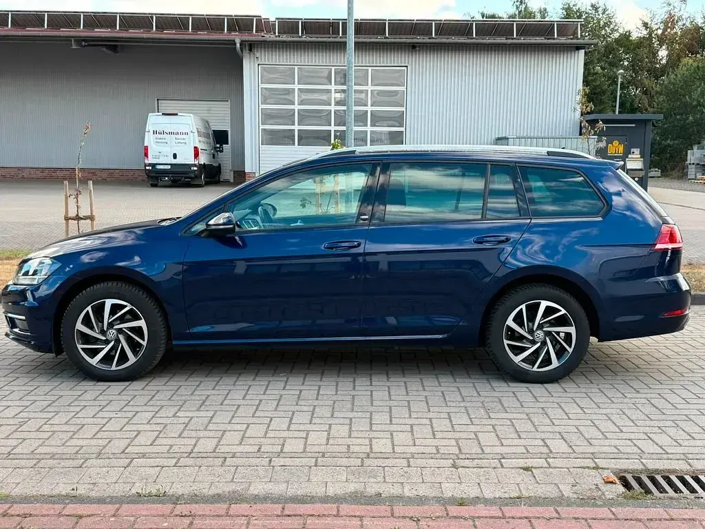 Gebraucht VW Golf VII 110 PS (80 kW) 2017 Blau Kombi