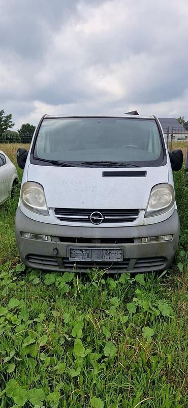 Weiß Gebraucht 2002 Opel Vivaro Van | 950 € (Superpreis) - Bild 1/4