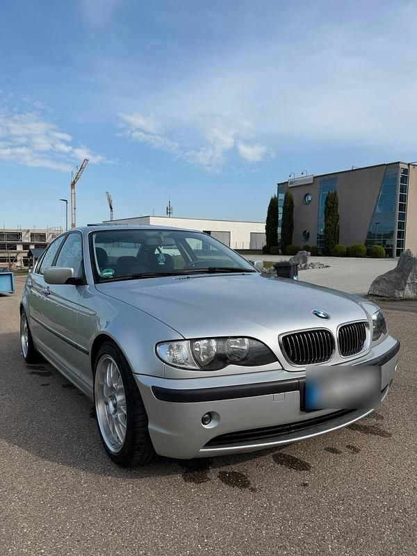 Gebraucht BMW 320 Performance 170 PS (125 kW) 2002 Silber Limousine