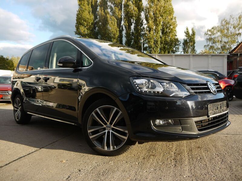 Deep black perleffekt Gebraucht 2016 VW Sharan Van / Kleinbus | 12.999 € (Fairer Preis) - Bild 1/4
