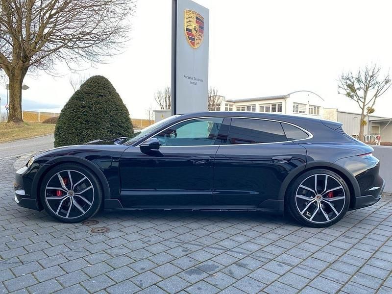 Gebraucht Porsche Taycan 4S Cross Turismo 439 kW (598 PS) 2025 Tiefschwarzmetallic Limousine