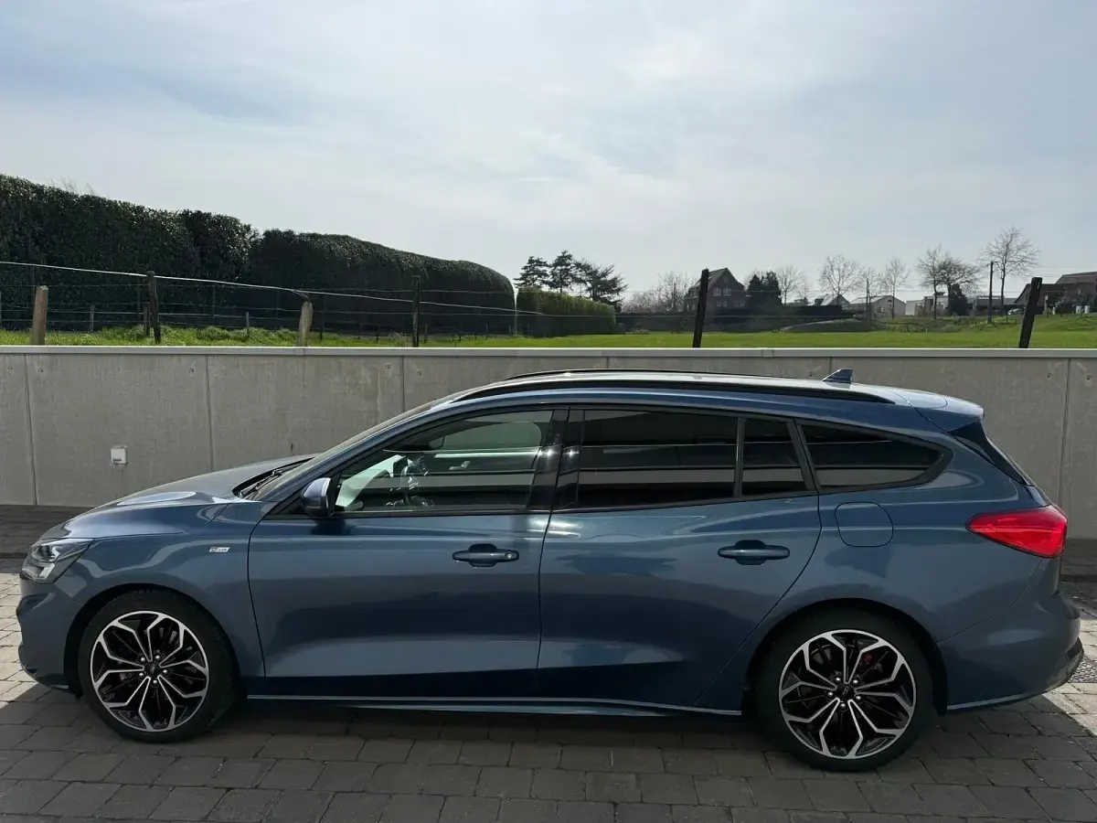 Gebraucht Ford Focus ST-Line 150 PS (110 kW) 2020 Blau Kombi