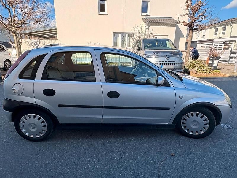 Gebraucht Opel Corsa 75 PS (55 kW) 2002 Kleinwagen