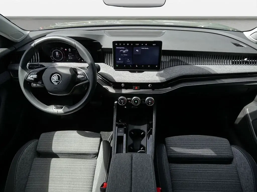 Gebraucht Skoda Superb Selection 193 PS (141 kW) 2024 Graphitegrau metallic Kombi