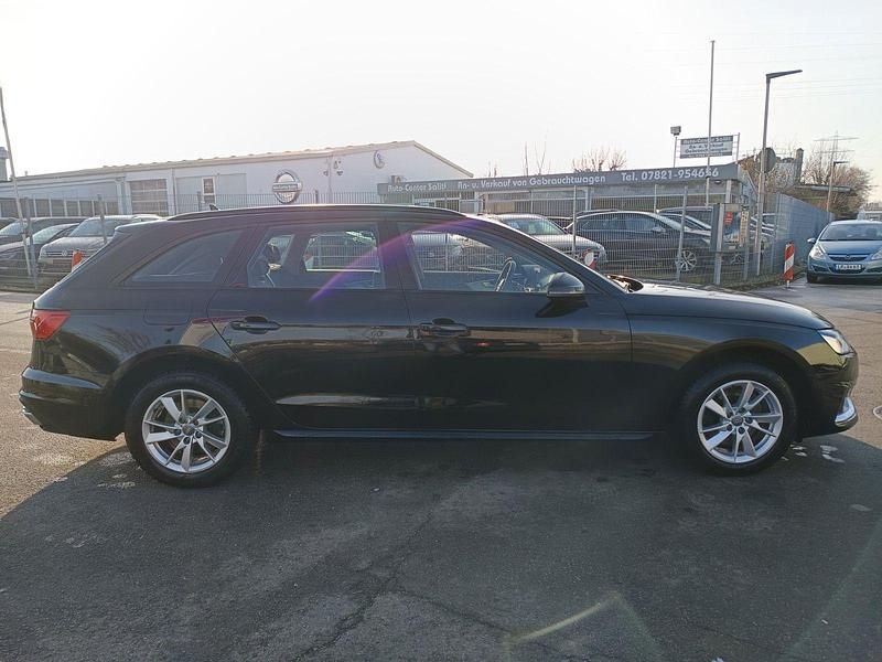Second-hand Audi A4 Advanced 163 CP (119 kW) 2021 Negru Break