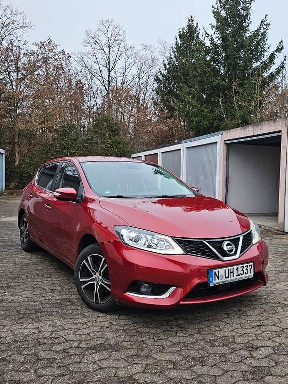 Rot Gebraucht 2018 Nissan Pulsar 360º Limousine | 10.400 € (Guter Preis) - Bild 1/4
