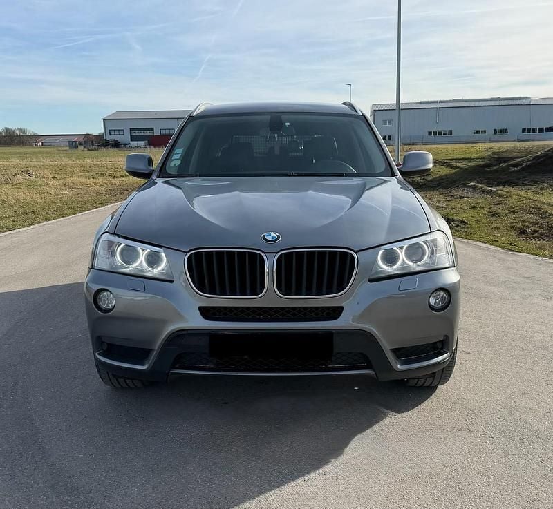 Gebraucht BMW X3 184 PS (135 kW) 2011 Grau SUV