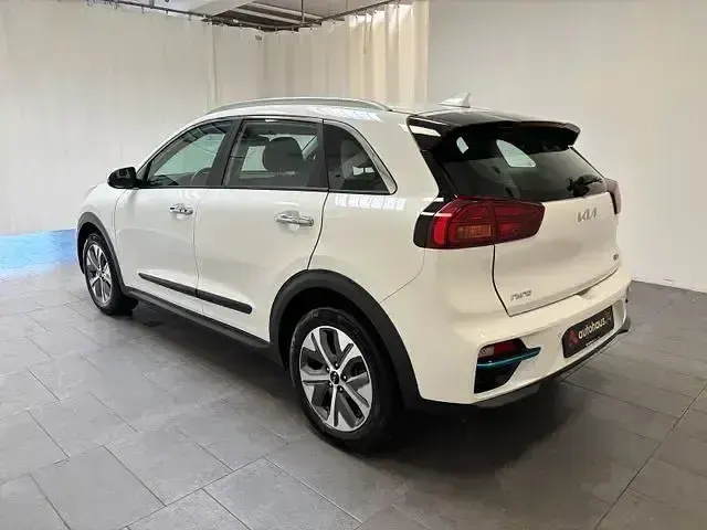 Gebraucht Kia e-Niro Vision 150 kW (204 PS) 2022 Weiß SUV