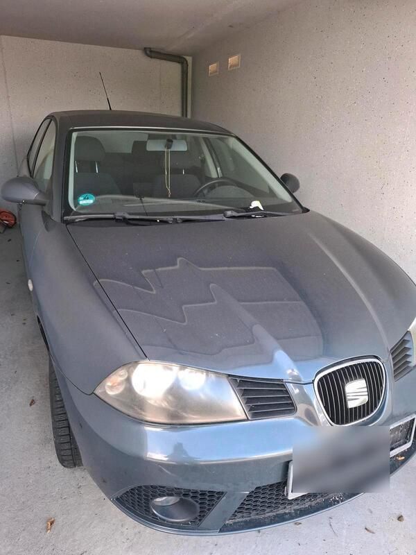 Grau Gebraucht 2007 Seat Ibiza Limousine | 1.200 € (Superpreis) - Bild 1/2