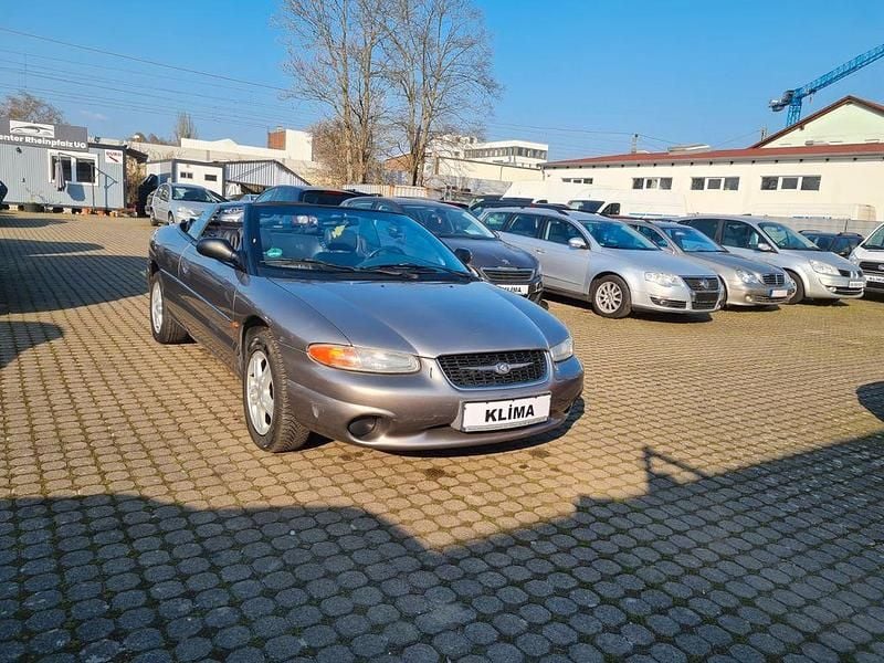 Gebraucht Chrysler Stratus 131 PS (96 kW) 1999 Grau Cabrio