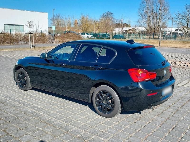 Gebraucht BMW 118 Advantage 136 PS (100 kW) 2018 Schwarz Kleinwagen