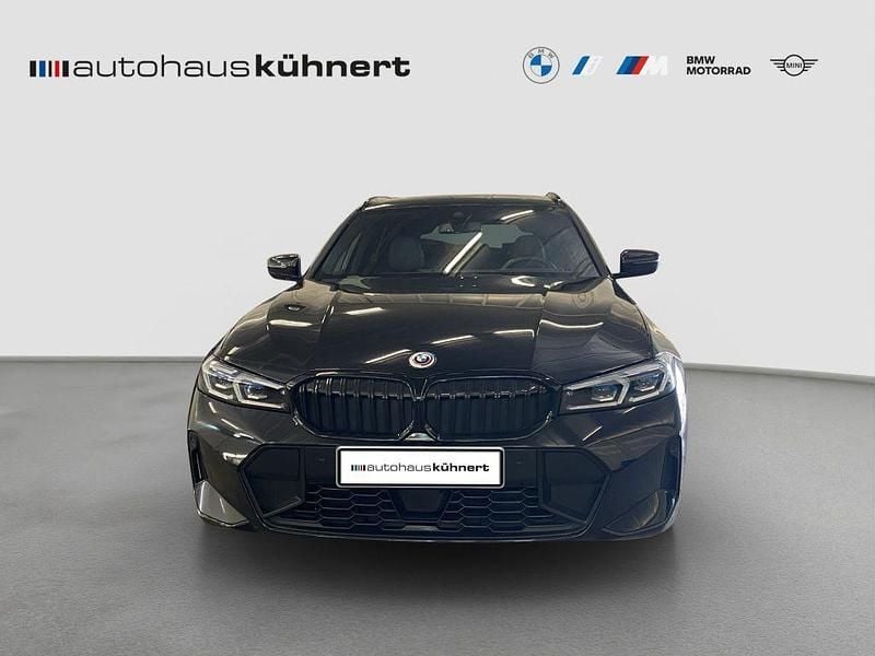Gebraucht BMW 330 M Sport 286 PS (210 kW) 2023 Schwarz Kombi