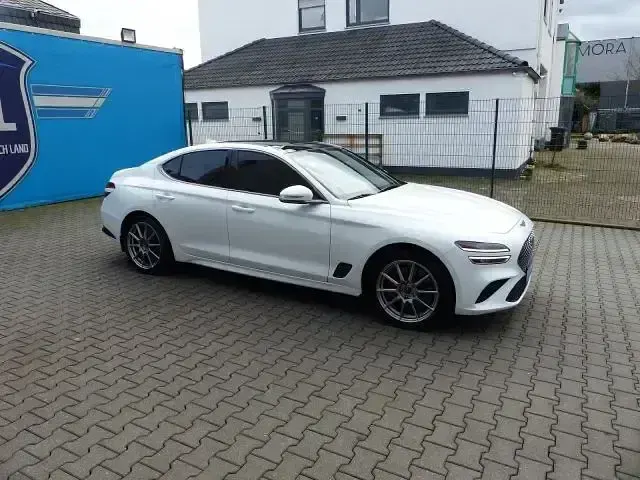 Second-hand Genesis G70 368 CP (270 kW) 2023 Alb Berlinǎ