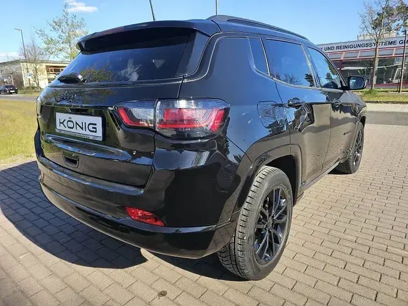 Occasion Jeep Compass Altitude 131 ch (96 kW) 2024 Noir SUV