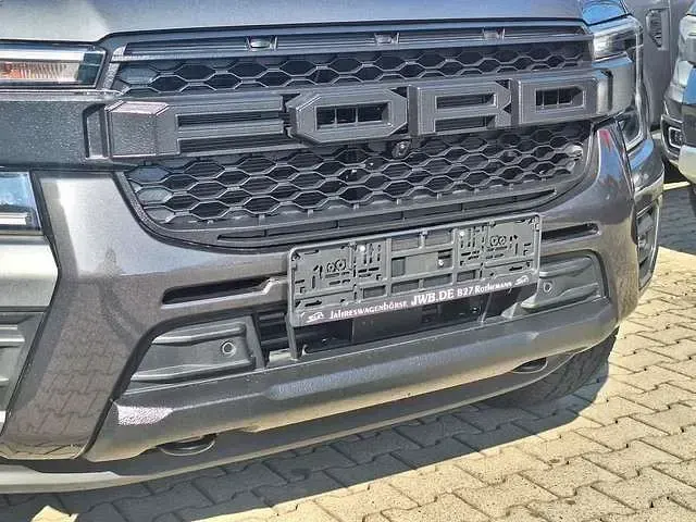 Neu Ford Ranger Wildtrack 241 PS (177 kW) 2025 Grau metallic Pickup