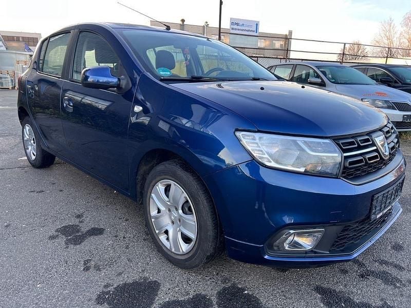 Gebraucht Dacia Sandero 73 PS (53 kW) 2019 Blau Limousine