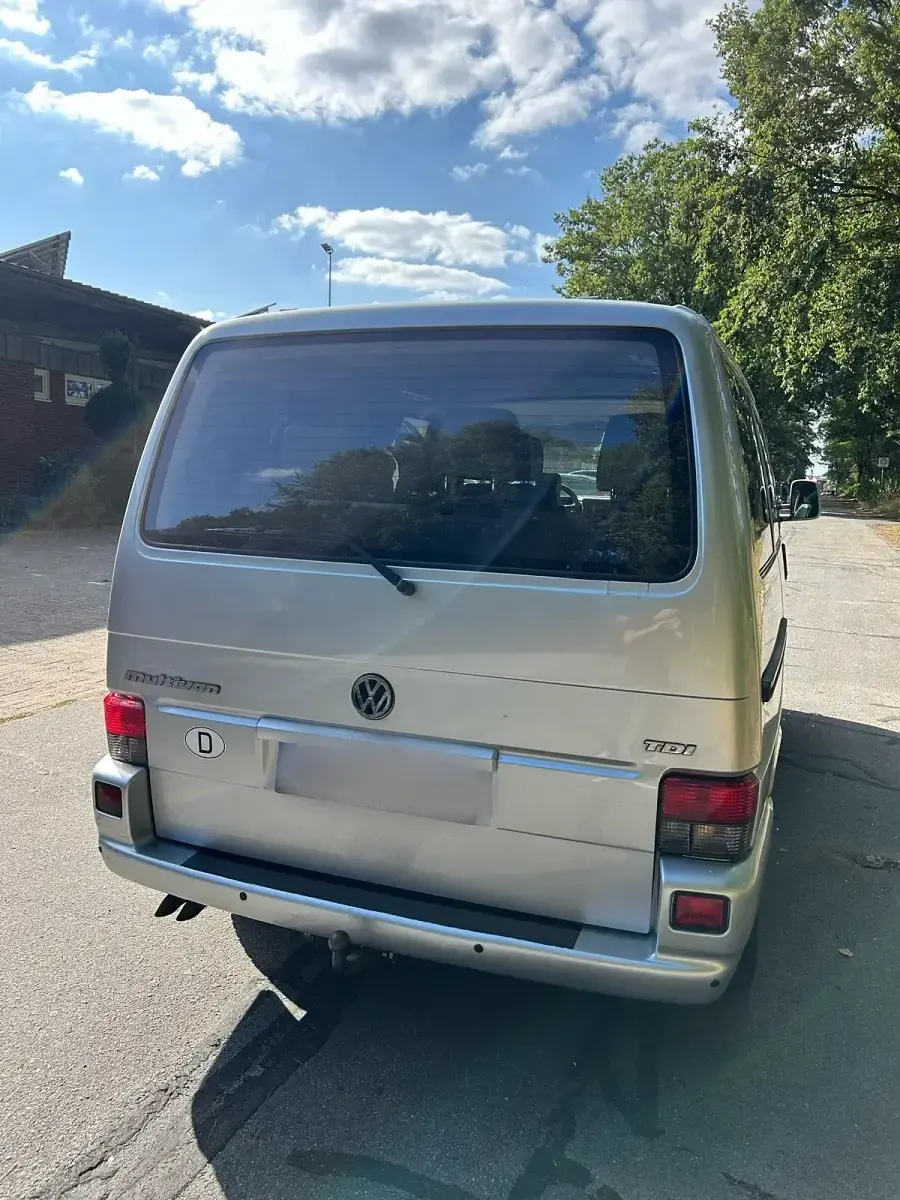 Gebraucht VW Multivan 102 PS (75 kW) 2002 Silber Van / Kleinbus