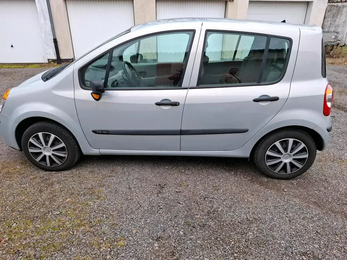 Second-hand Renault Modus 115 CP (84 kW) 2005 Gri Monovolum