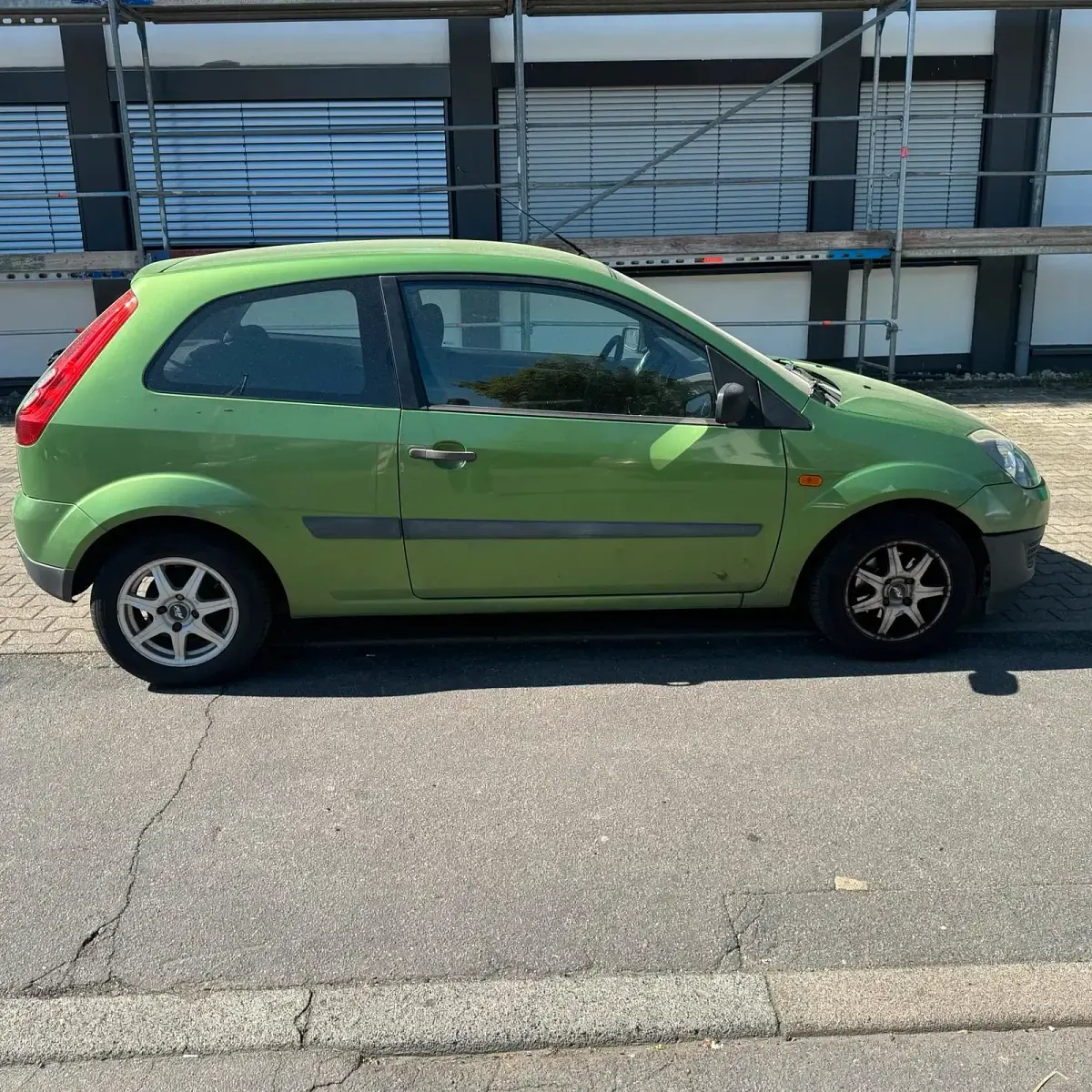 Gebraucht Ford Fiesta 60 PS (44 kW) 2005 Grün Kleinwagen