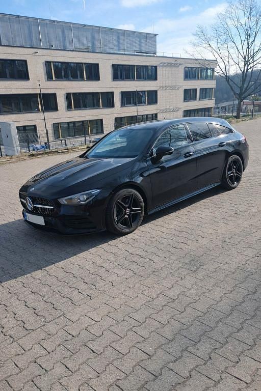 Gebraucht Mercedes CLA250 Shooting Brake AMG 224 PS (164 kW) 2022 Schwarz Kombi
