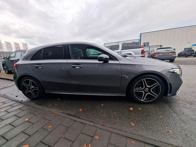 Gebraucht Mercedes A250 AMG line 224 PS (164 kW) 2019 Grau Limousine