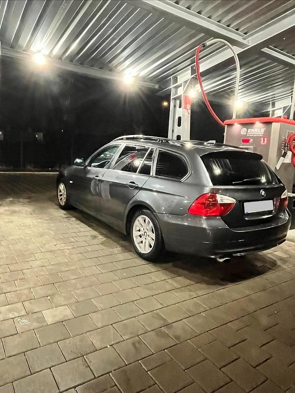 Gebraucht BMW 320 150 PS (110 kW) 2006 Kombi