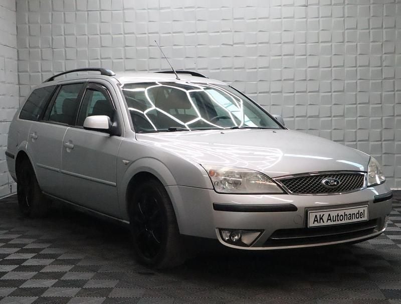 Gebraucht Ford Mondeo 131 PS (96 kW) 2004 Grau Kombi