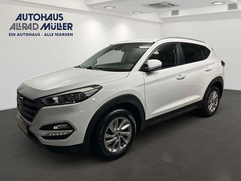 Polar white Gebraucht 2016 Hyundai Tucson Intro Edition SUV | 12.480 € (Guter Preis) - Bild 1/4