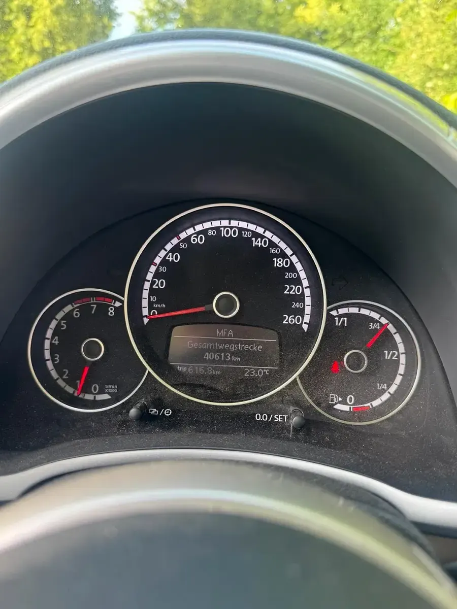 Gebraucht VW Beetle 105 PS (77 kW) 2015 Grau Kleinwagen