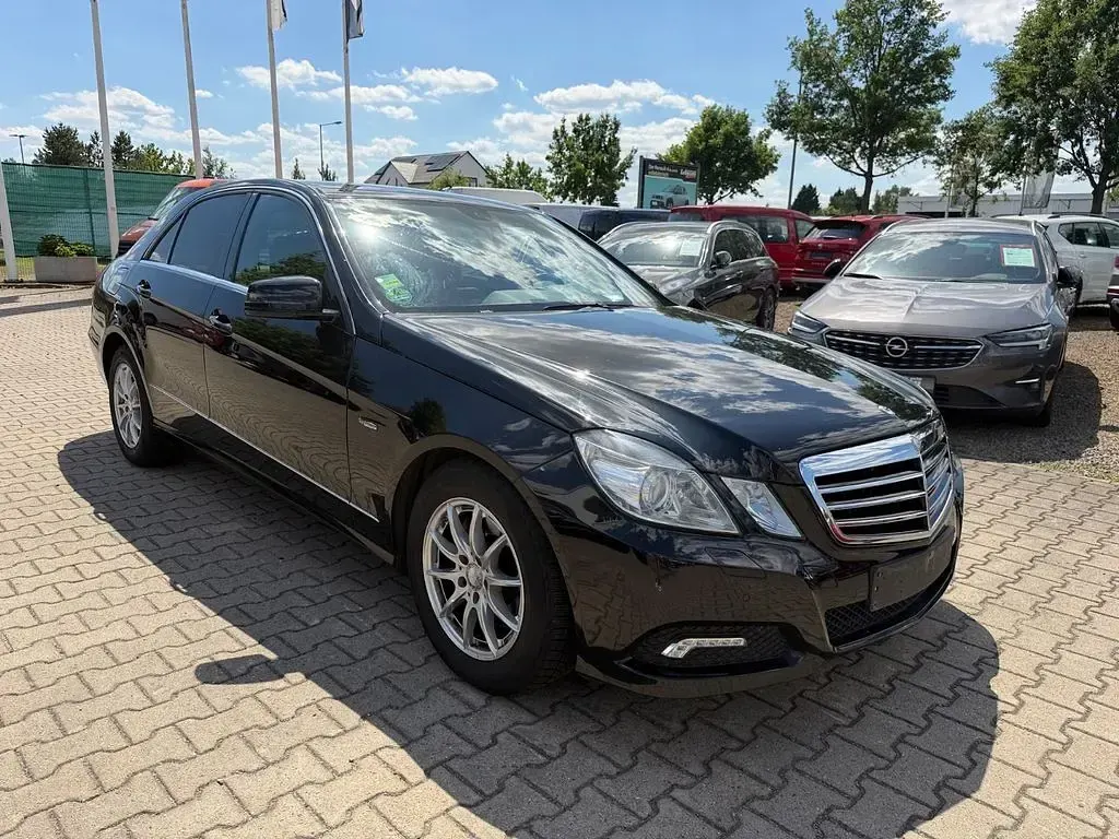 Gebraucht Mercedes E250 AMG 204 PS (150 kW) 2009 Schwarz Limousine
