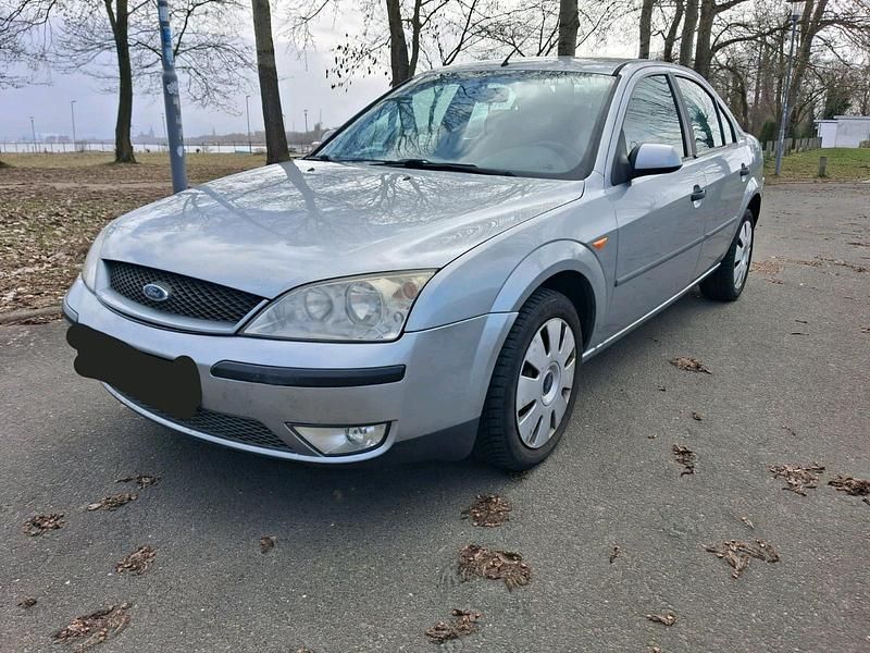 Gebraucht Ford Mondeo 110 PS (80 kW) 2002 Grau Limousine
