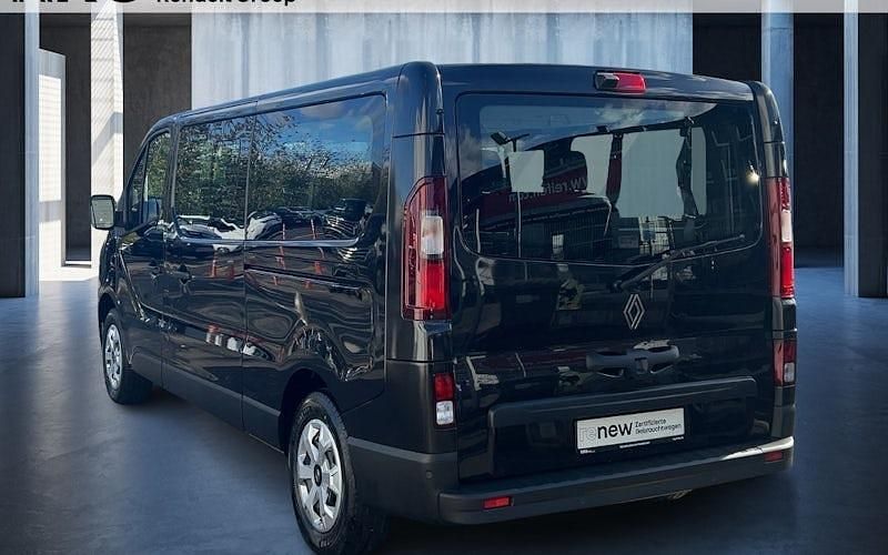 Neu Renault Trafic Evolution 150 PS (110 kW) 2025 Schwarz Van / Kleinbus