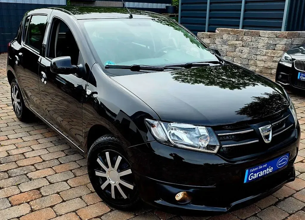 Gebraucht Dacia Sandero 90 PS (66 kW) 2013 Schwarz Limousine