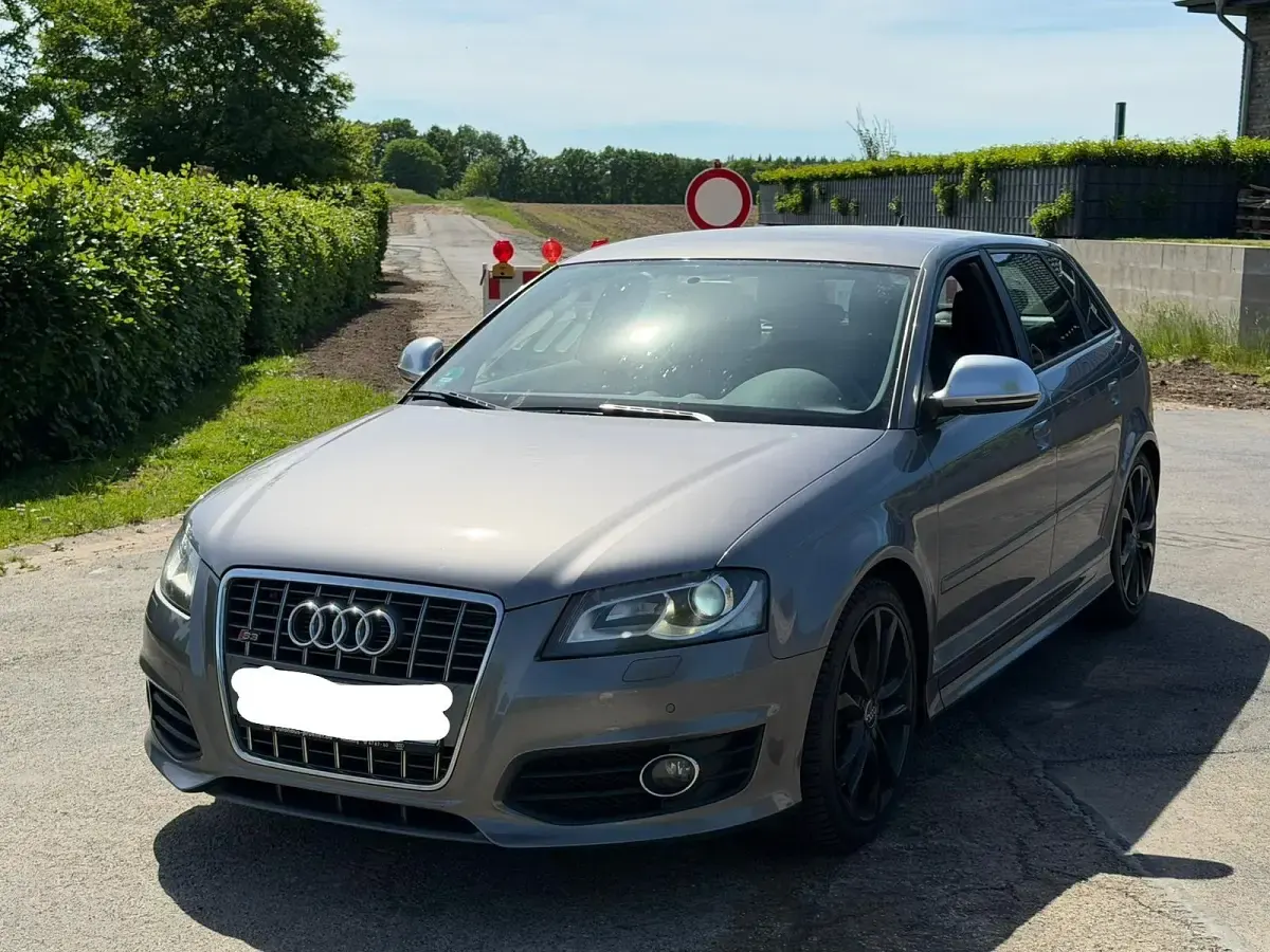 Gebraucht Audi S3 265 PS (194 kW) 2010 Grau Kleinwagen