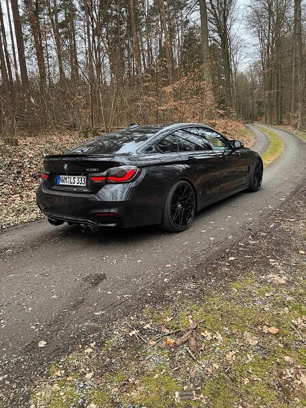 Schwarz Gebraucht 2016 BMW 435 Gran Coupé Coupé | 27.000 € (Etwas zu teuer) - Bild 1/4