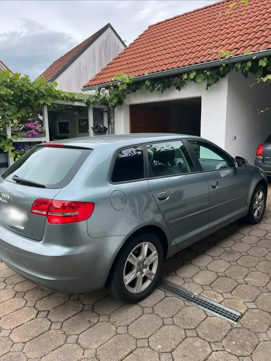 Gebraucht Audi A3 Ambiente 125 PS (91 kW) 2009 Andere farben Kleinwagen