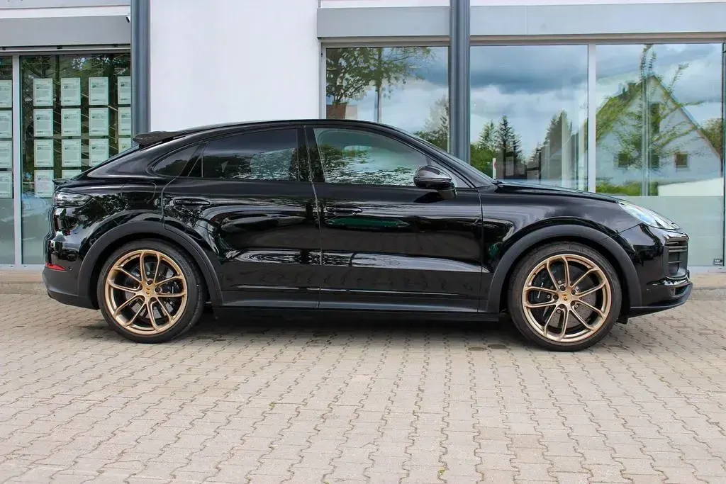 Gebraucht Porsche Cayenne Turbo GT 640 PS (470 kW) 2022 Schwarz SUV