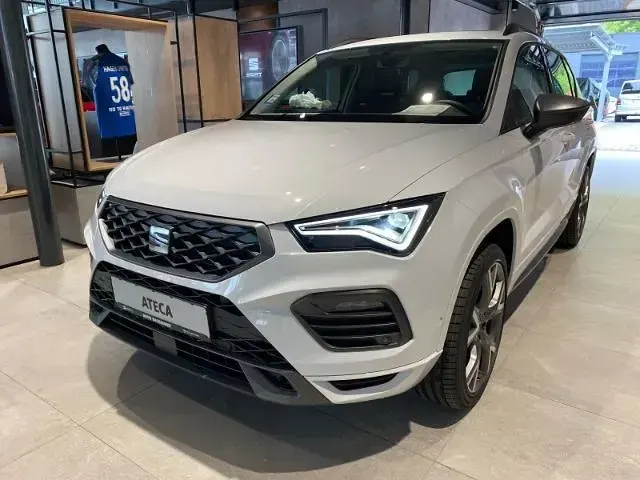 Usado Seat Ateca 4Drive 190 CV (139 kW) 2022 Blanco SUV