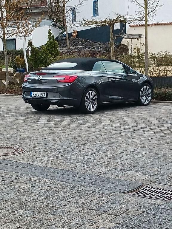 Gebraucht Opel Cascada Innovation 140 PS (102 kW) 2014 Grau Cabrio