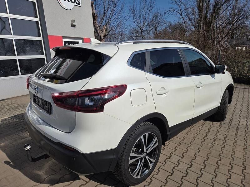 Gebraucht Nissan Qashqai N-Connecta 159 PS (116 kW) 2020 Weiß SUV