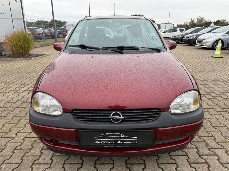 Gebraucht Opel Corsa 65 PS (47 kW) 1999 Rot Limousine