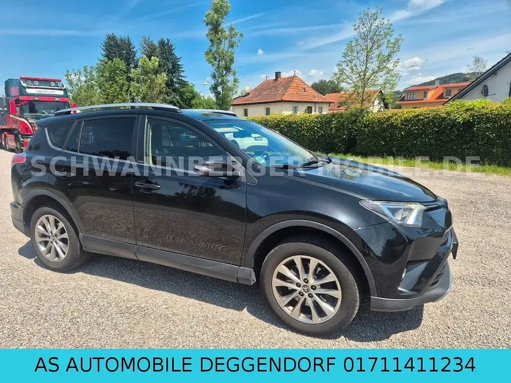 Gebraucht Toyota RAV4 Edition-S 143 PS (105 kW) 2017 Schwarz SUV