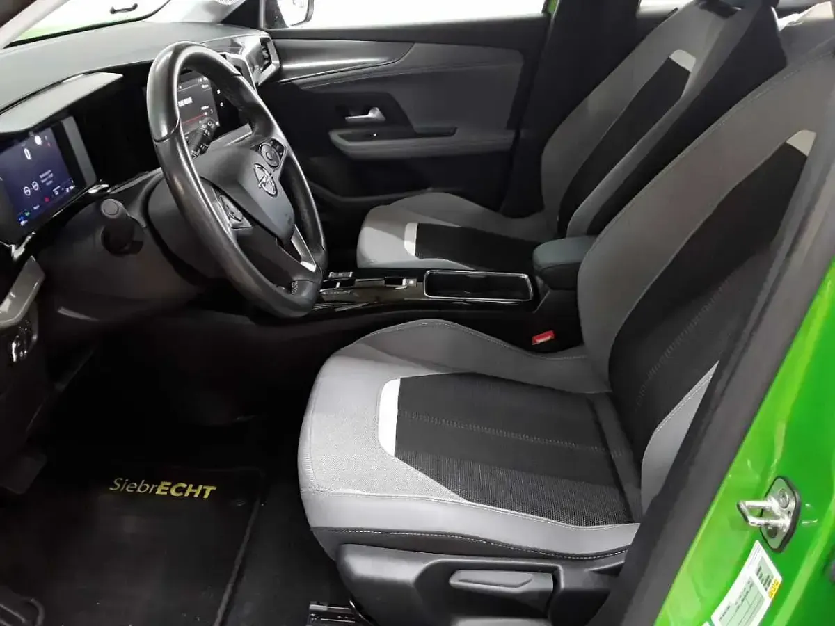Gebraucht Opel Mokka-e Elegance 100 kW (136 PS) 2023 Ikone grün metallic SUV