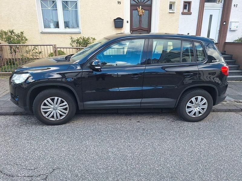 Gebraucht VW Tiguan Freestyle 122 PS (89 kW) 2011 Schwarz SUV