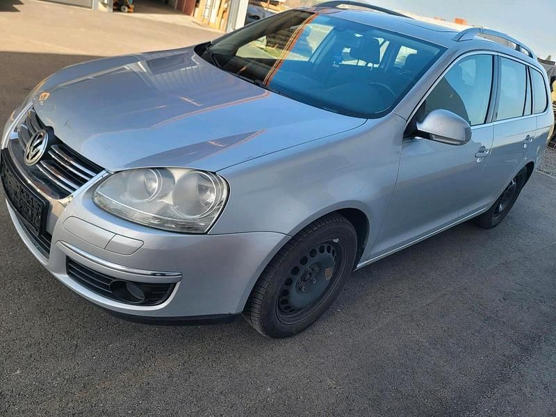 Gebraucht VW Golf V 140 PS (102 kW) 2008 Silber Kombi