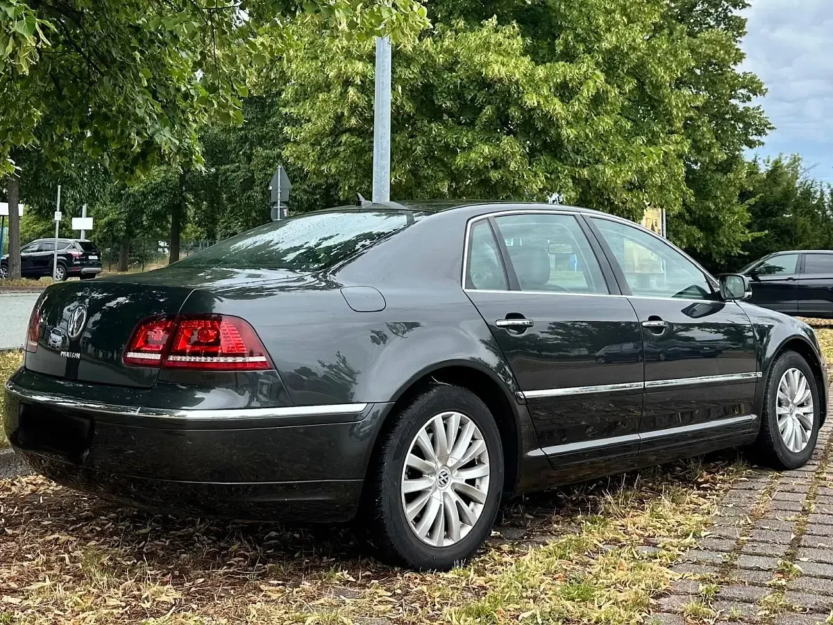 Gebraucht VW Phaeton 245 PS (180 kW) 2014 Schwarz Limousine