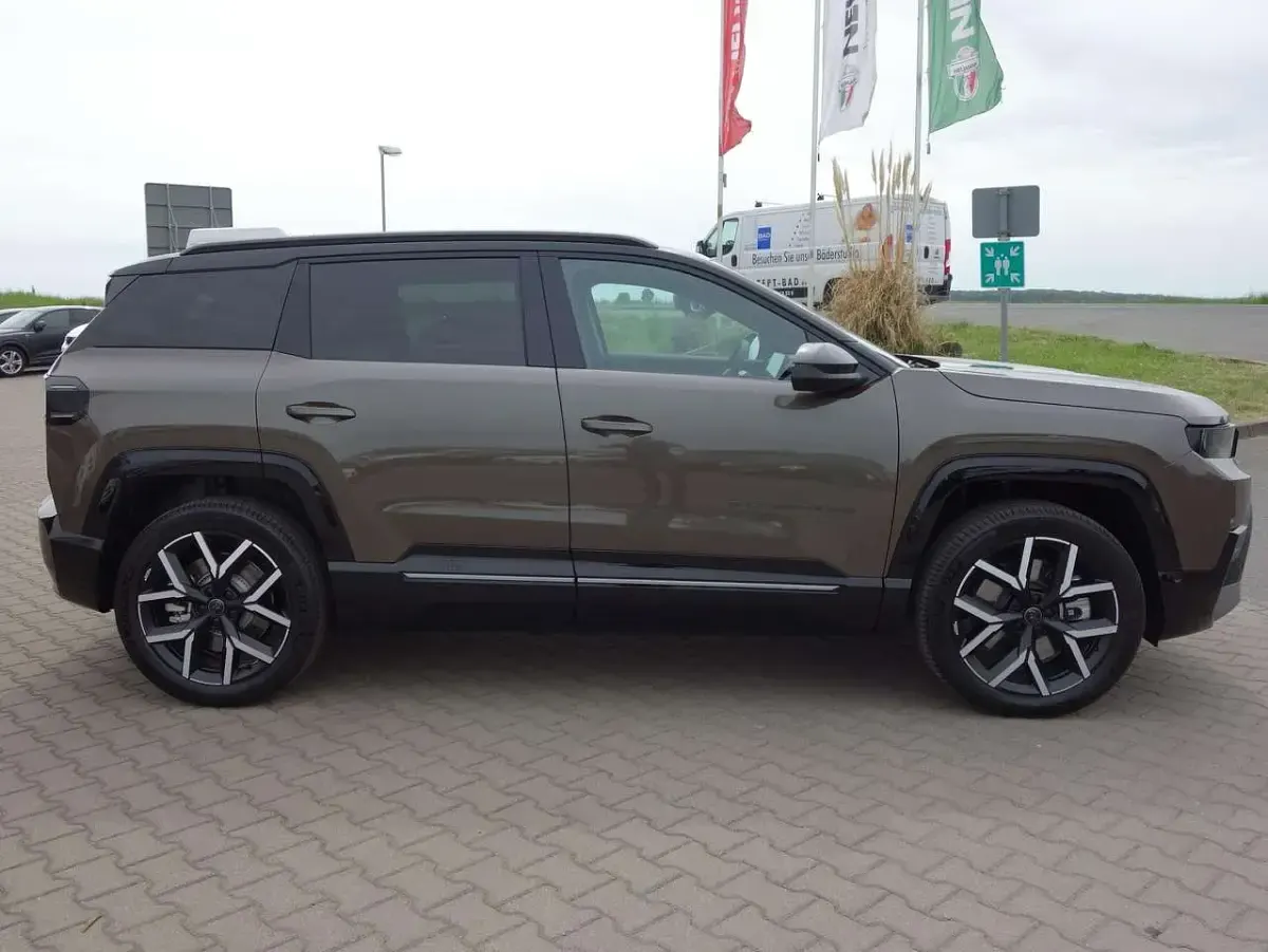 Gebraucht Jeep Compass 156 kW (213 PS) 2026 Amazonia green SUV