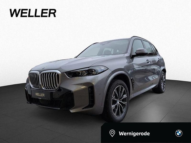 Saphirschwarz Gebraucht 2024 BMW X5 Comfort Edition SUV | 99.250 € (Fairer Preis) - Bild 1/4