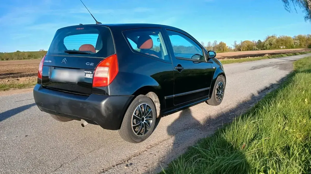 Gebraucht Citroën C2 60 PS (44 kW) 2004 Schwarz Kleinwagen