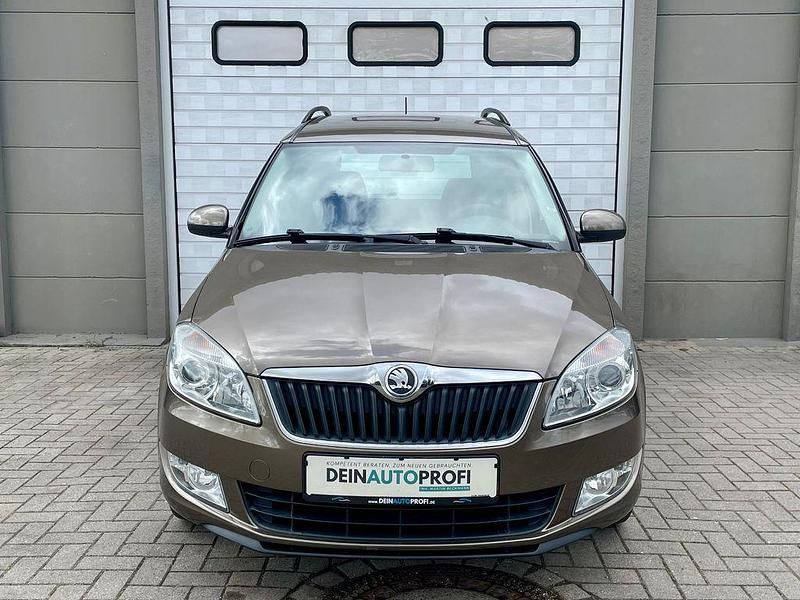 Gebraucht Skoda Roomster 86 PS (63 kW) 2013 Braun Van / Kleinbus